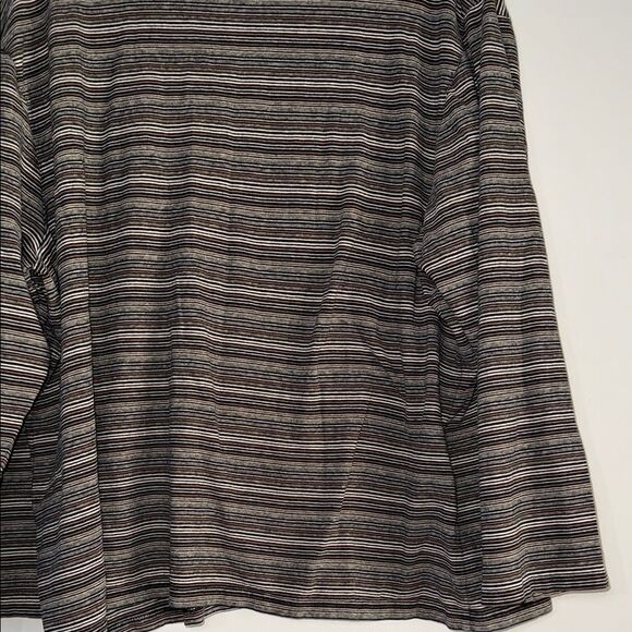Liz Claiborne Striped Top with Grommet Accents - Picture 6 of 6